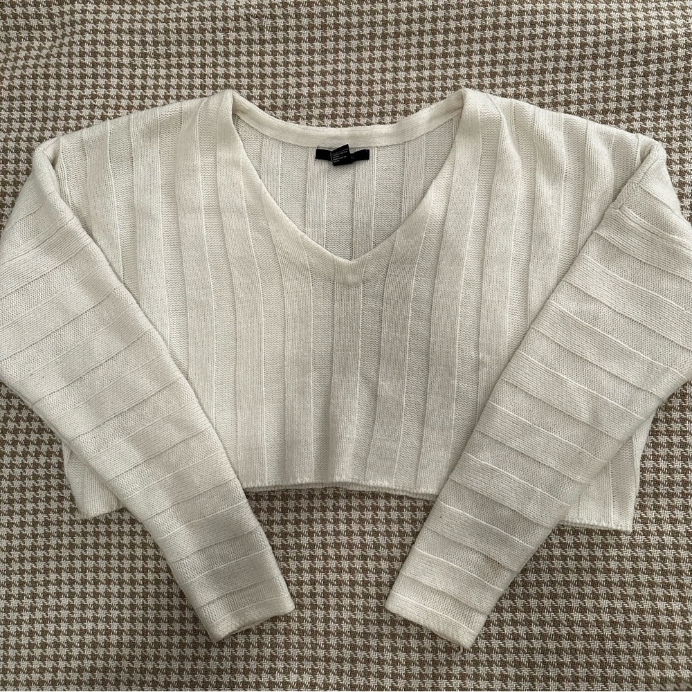 Knit White Sweater Crop-Top